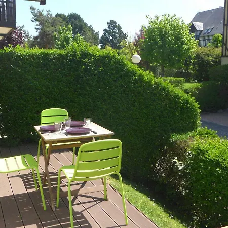 Le Clos Mathilde.13 *